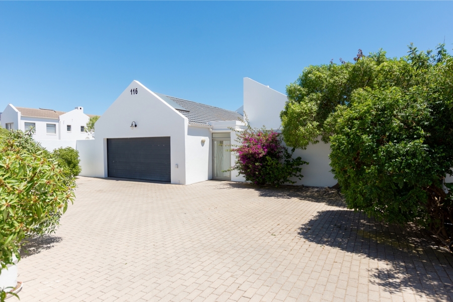 5 Bedroom Property for Sale in Golden Mile Western Cape